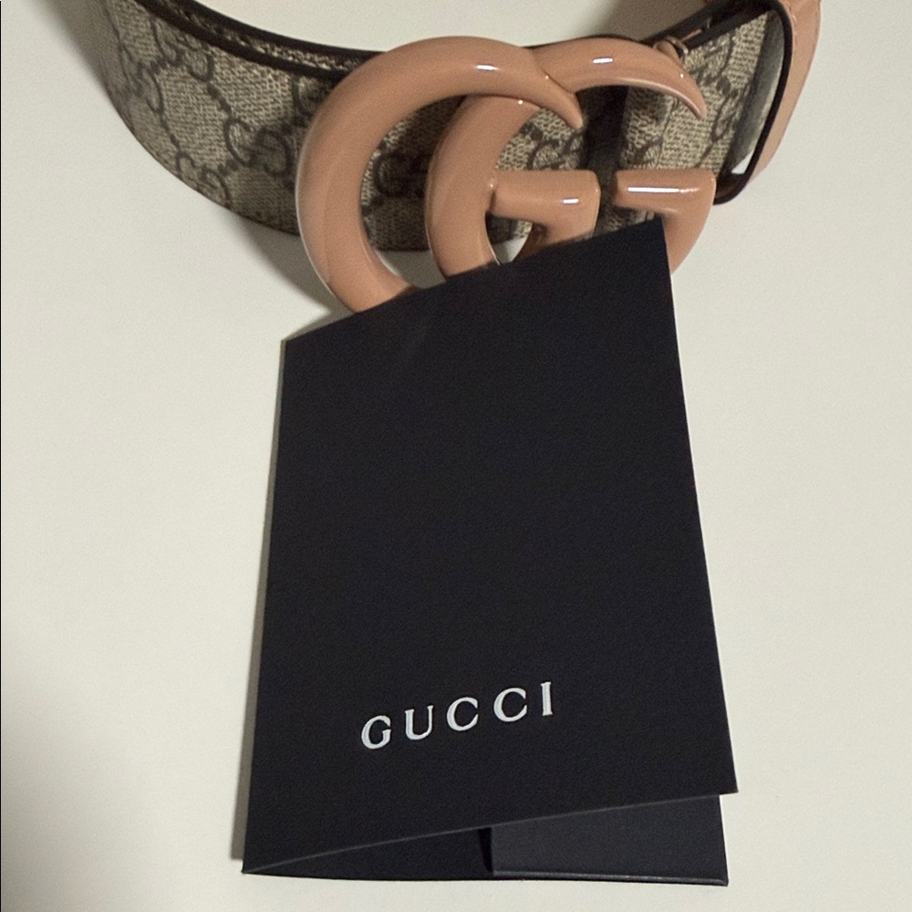 Gucci Tan and Black GG Logo Belt - Picture 4 of 5